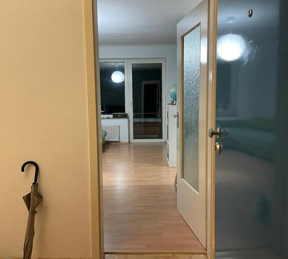 Apartment With Balcony Near The Fair Hannover Germany